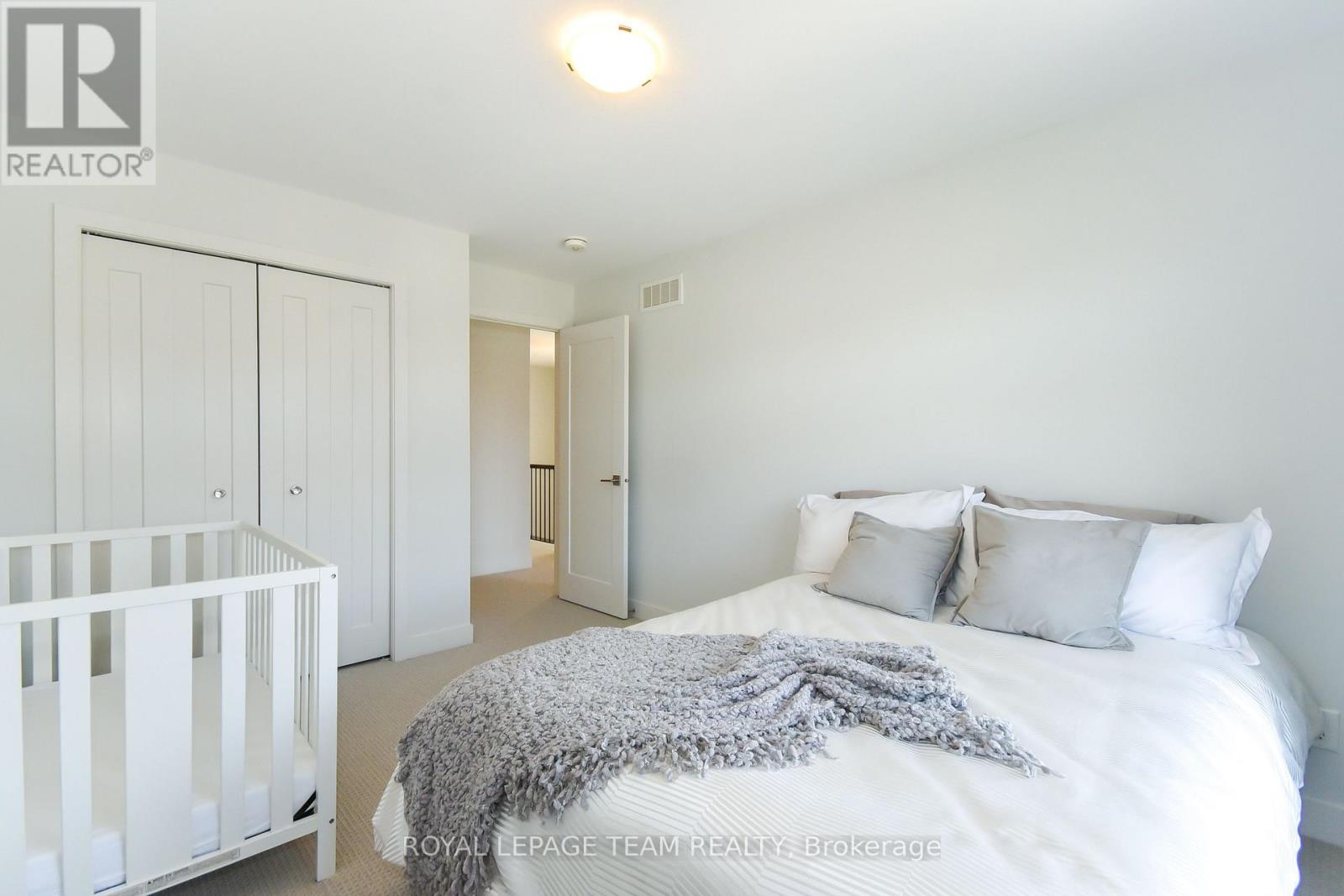 725 Capricorn Circle