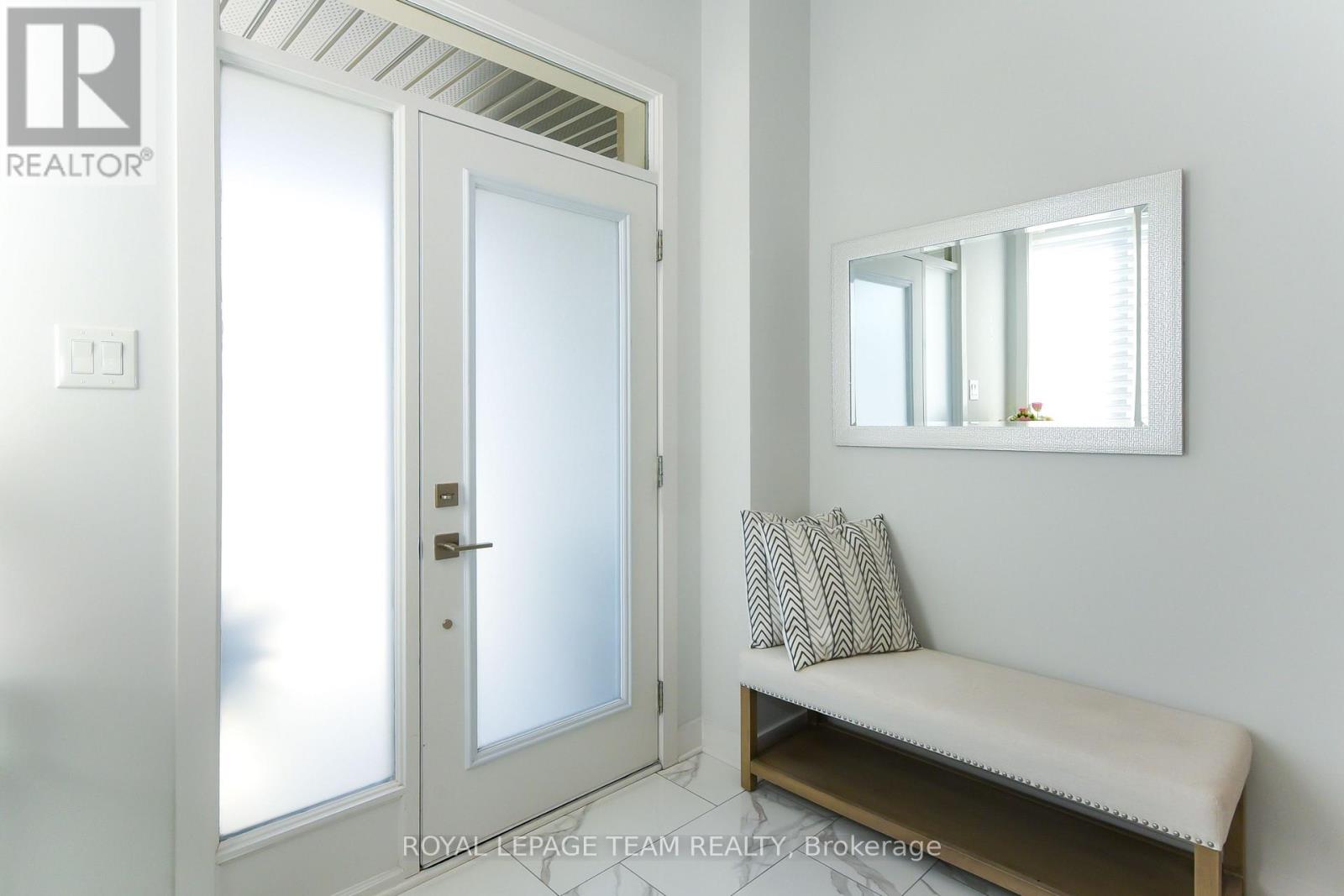 725 Capricorn Circle