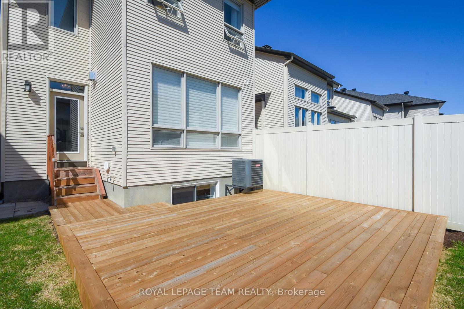 725 Capricorn Circle