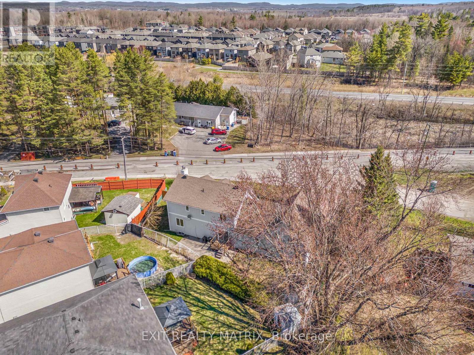 203 Montee Outaouais Road