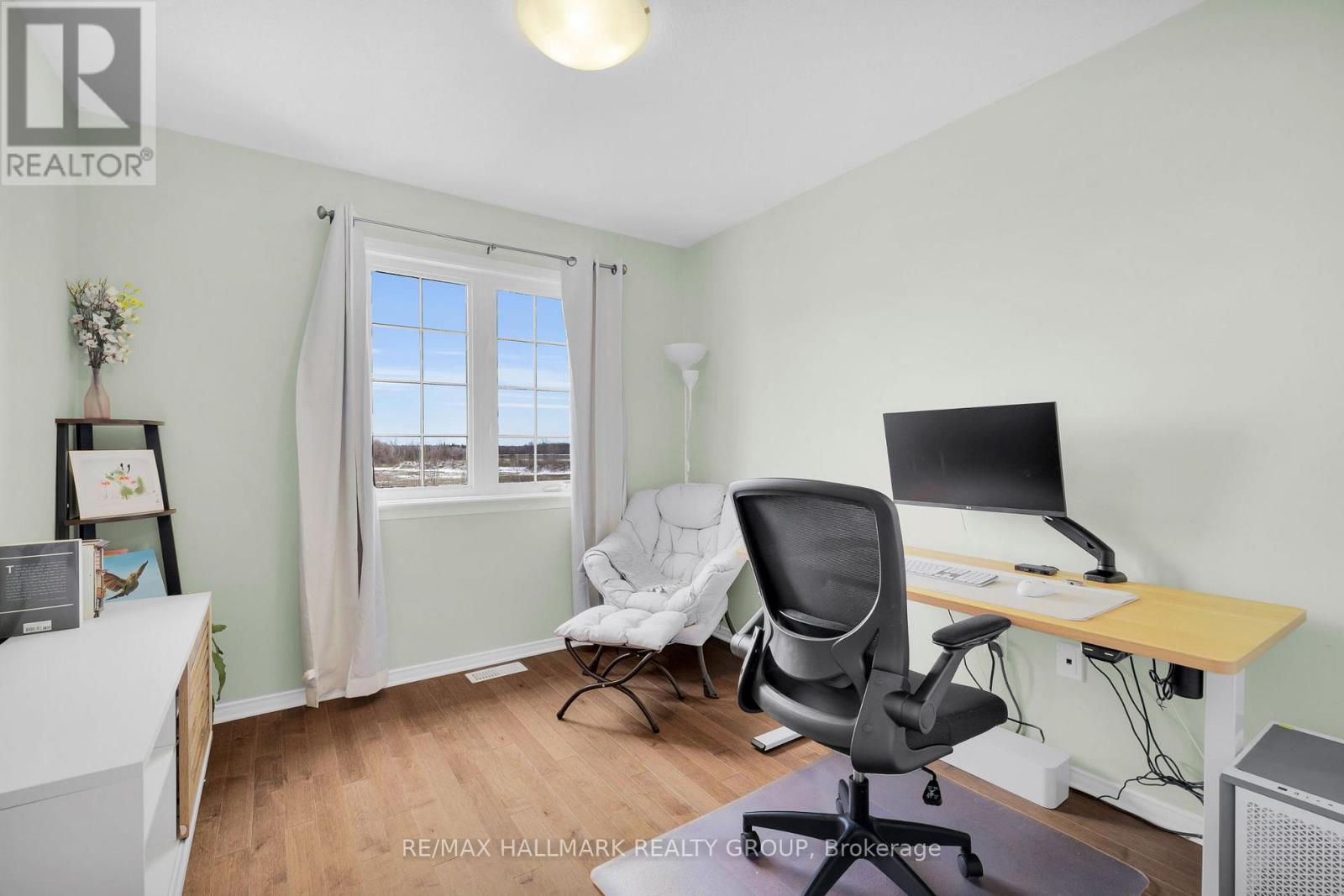 132 Laramie Crescent