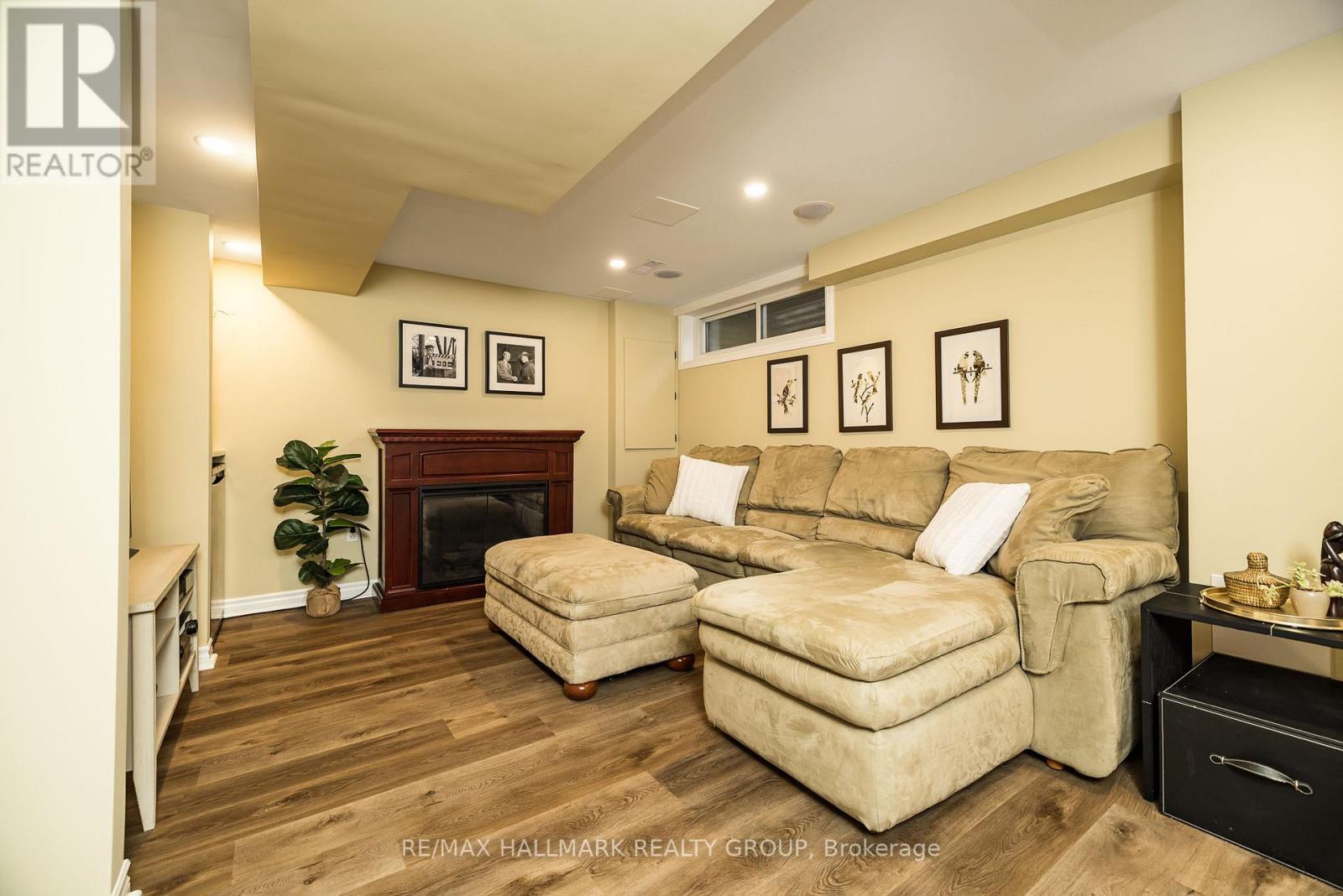 1851 Appleford Street