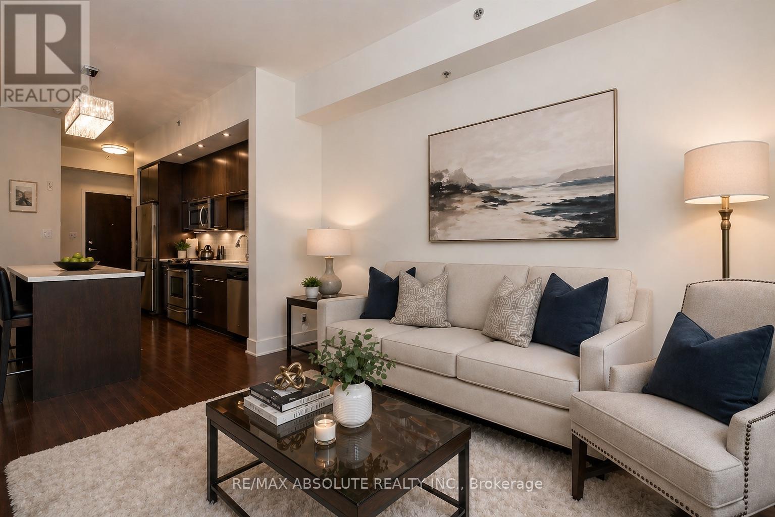 217 - 101 Richmond Road