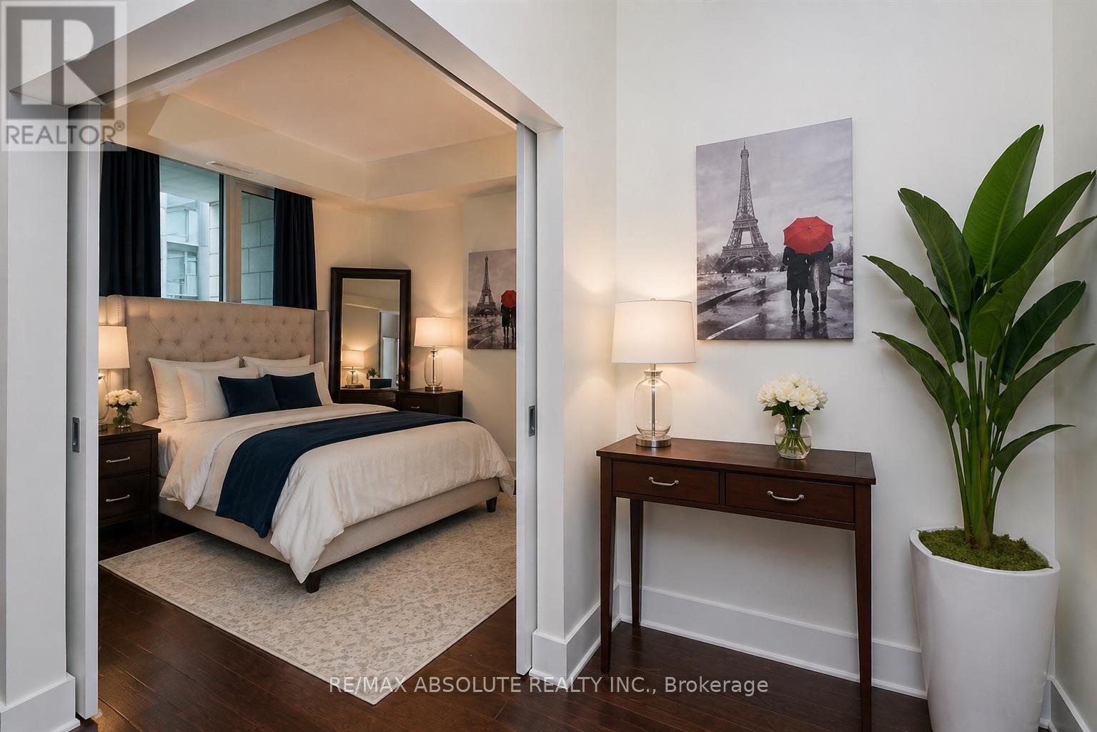 217 - 101 Richmond Road