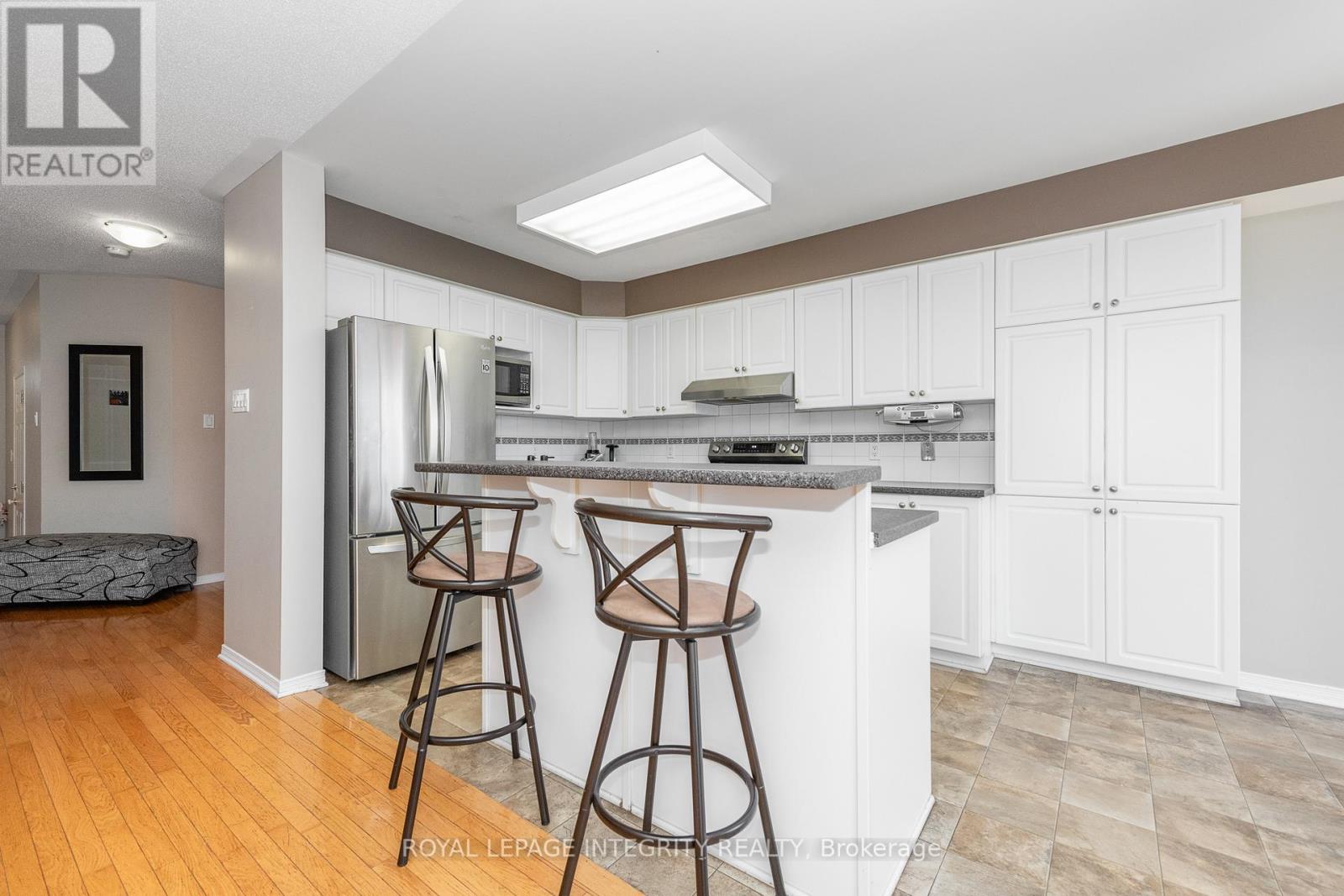 915 Schooner Crescent