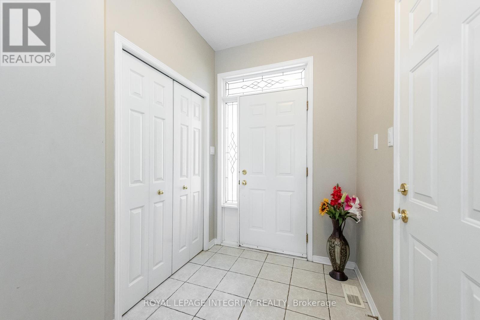 915 Schooner Crescent