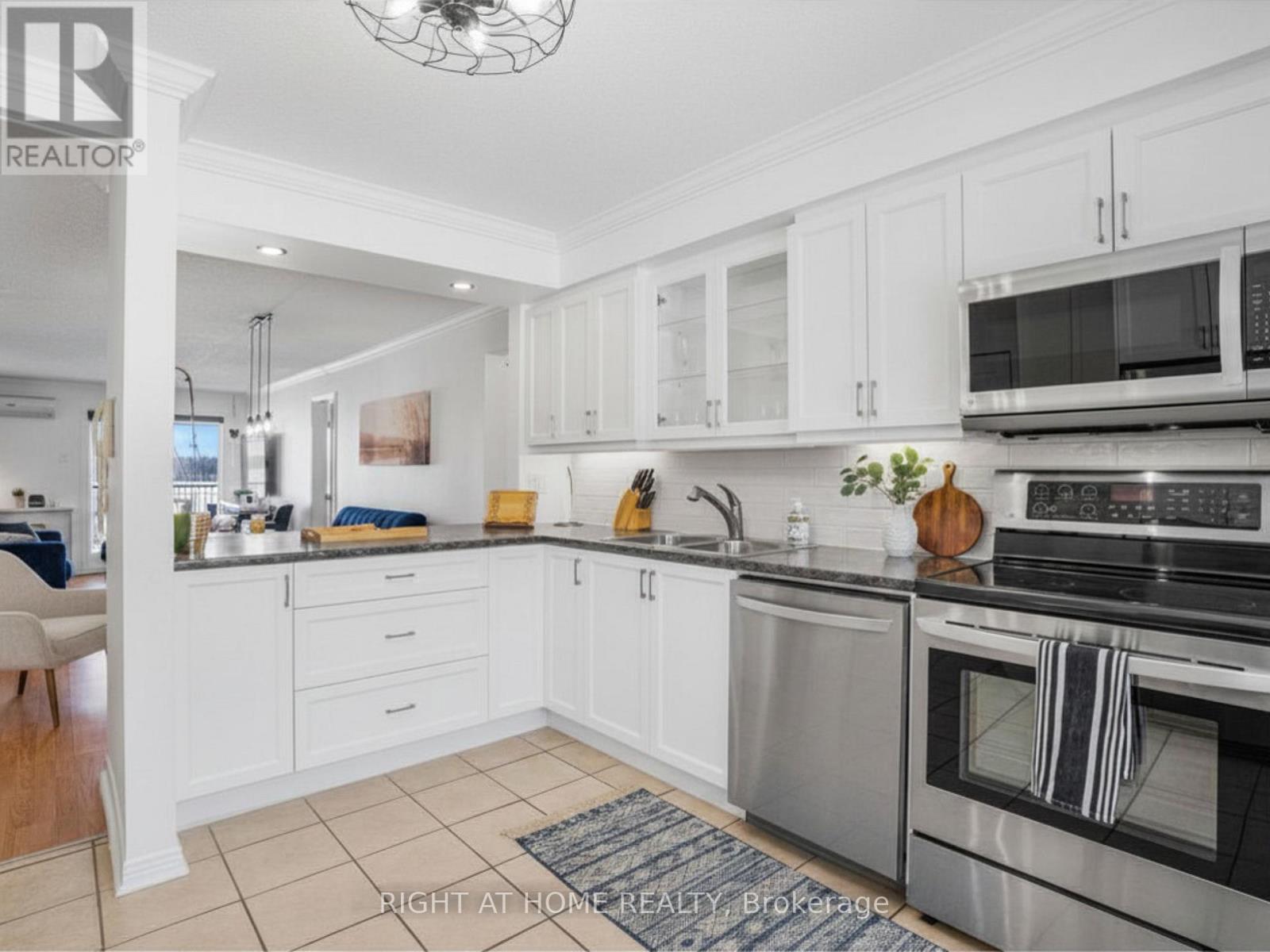 6 - 194-a Edwards Street