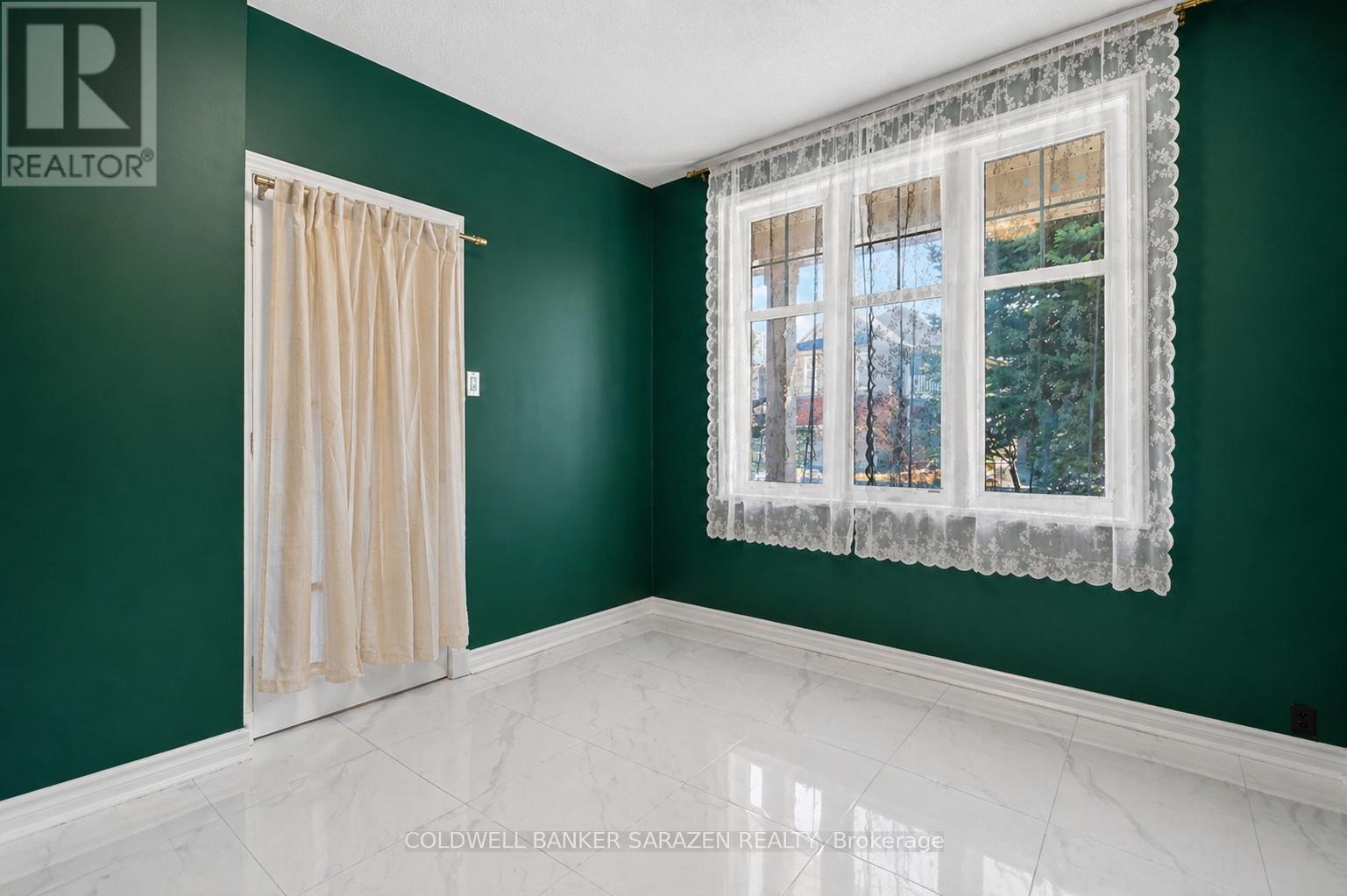 149 August Lily Crescent