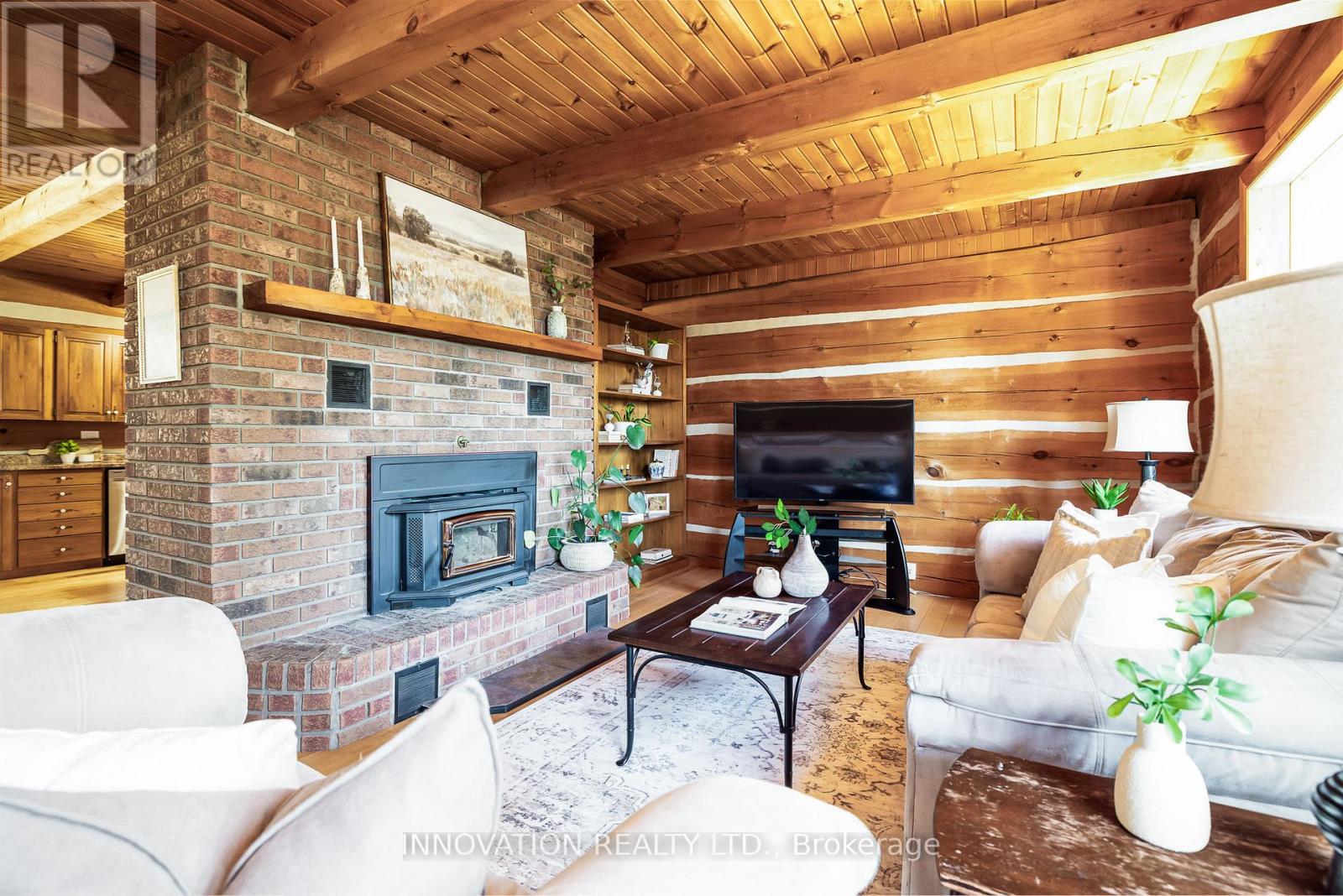 3019 Barlow Crescent