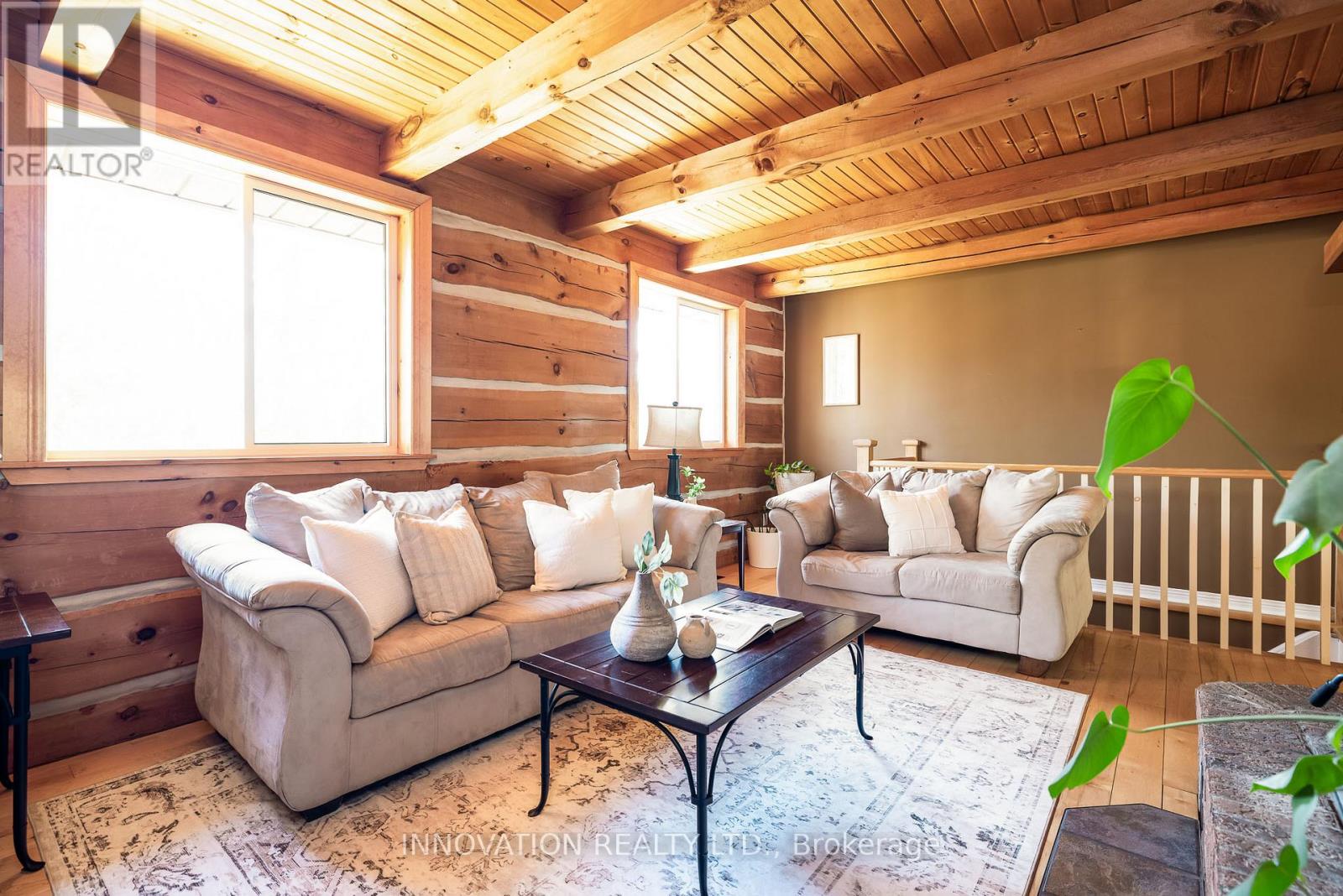 3019 Barlow Crescent