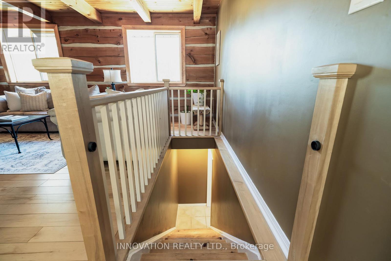 3019 Barlow Crescent