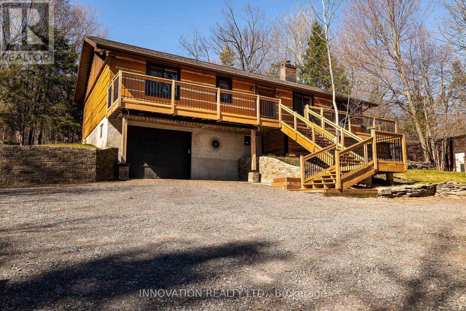 3019 Barlow Crescent