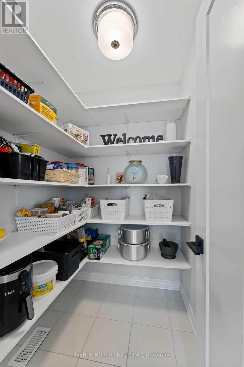 711 Moonflower Crescent