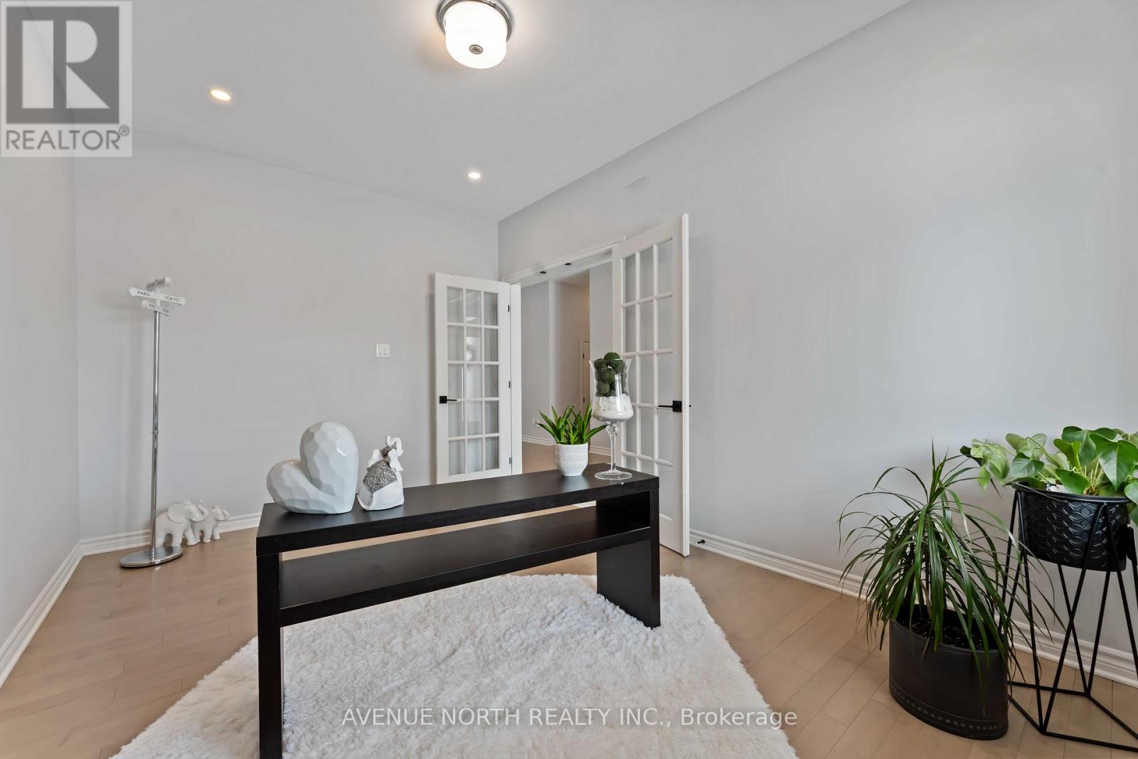 711 Moonflower Crescent