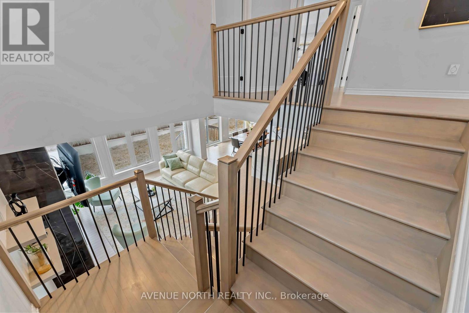 711 Moonflower Crescent