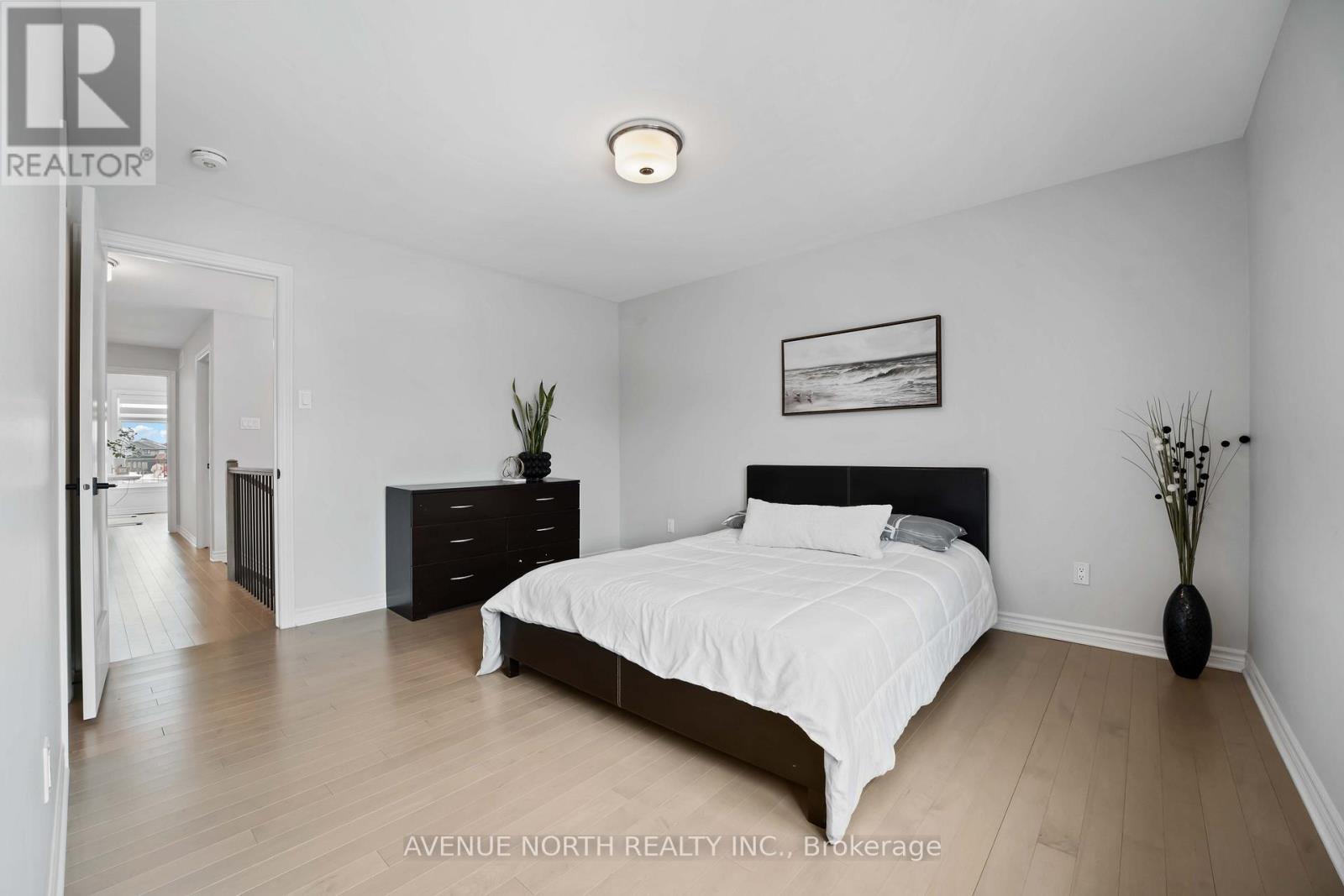 711 Moonflower Crescent