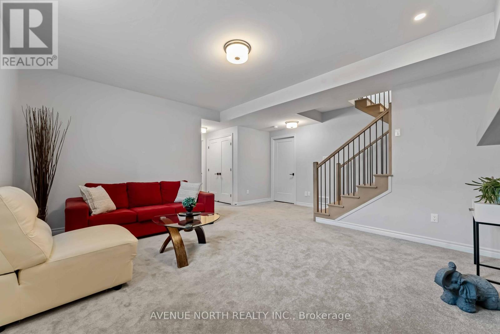 711 Moonflower Crescent