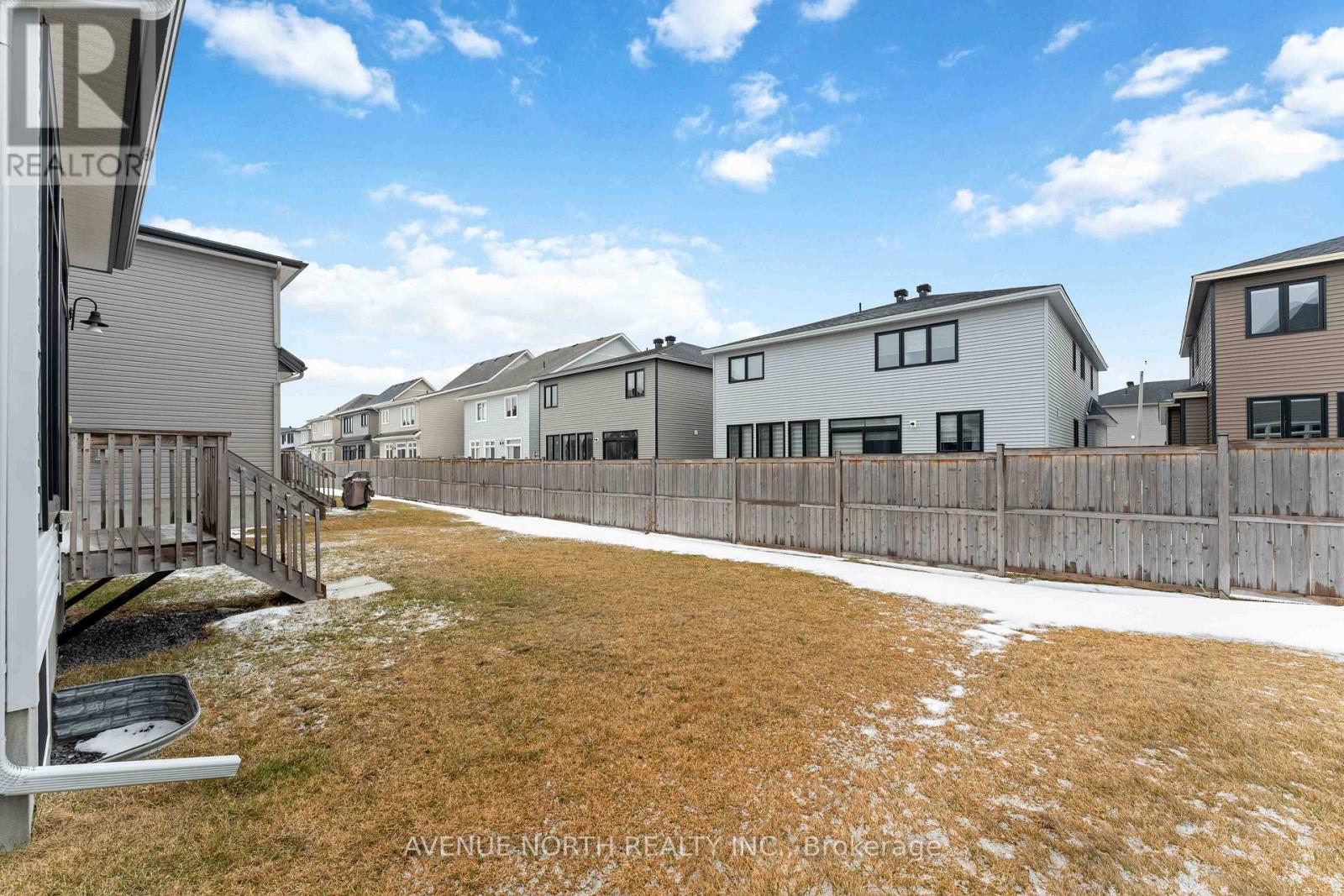 711 Moonflower Crescent