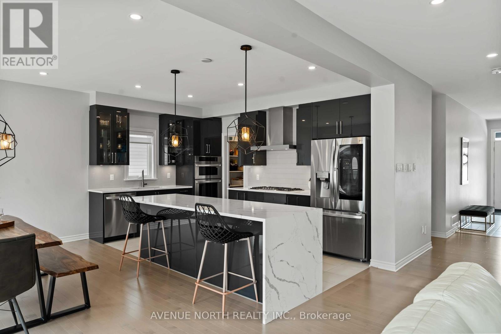 711 Moonflower Crescent