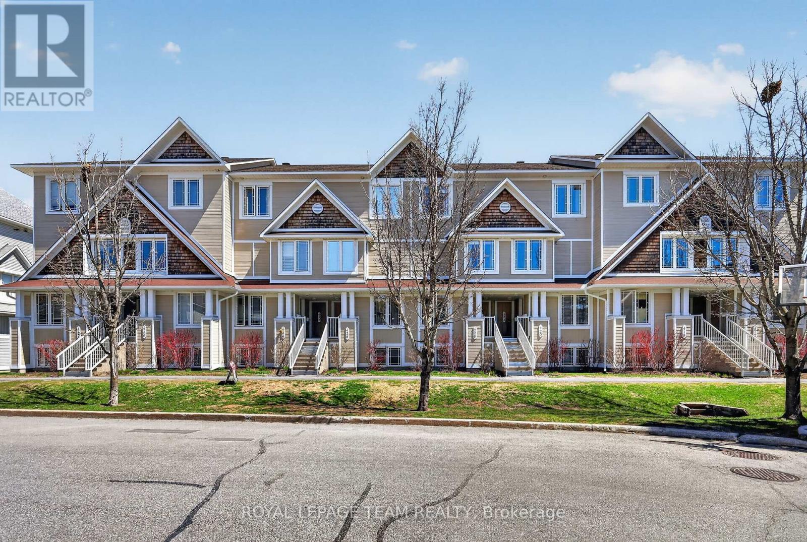 13 - 424 Hillsboro Private