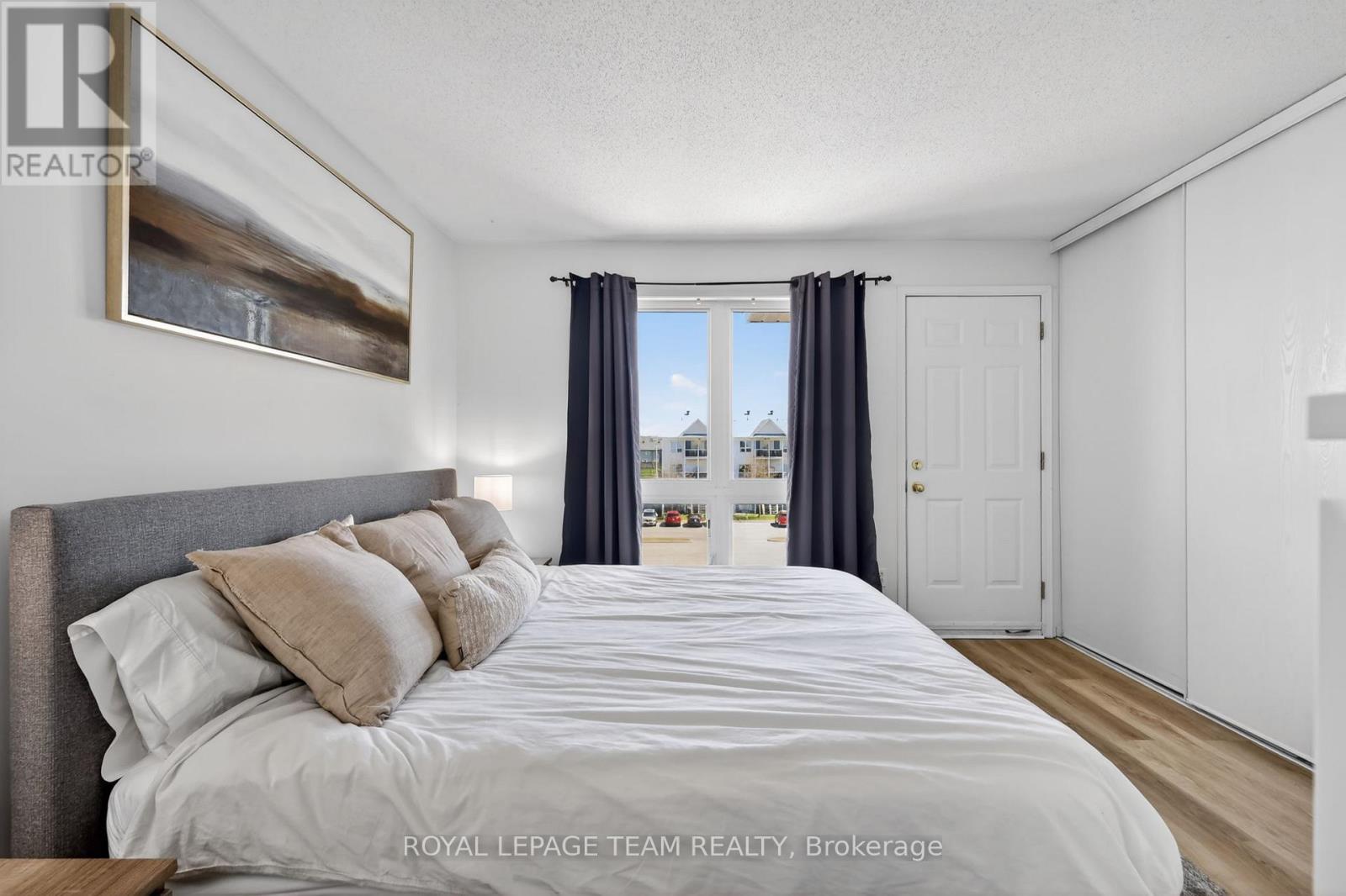 13 - 424 Hillsboro Private