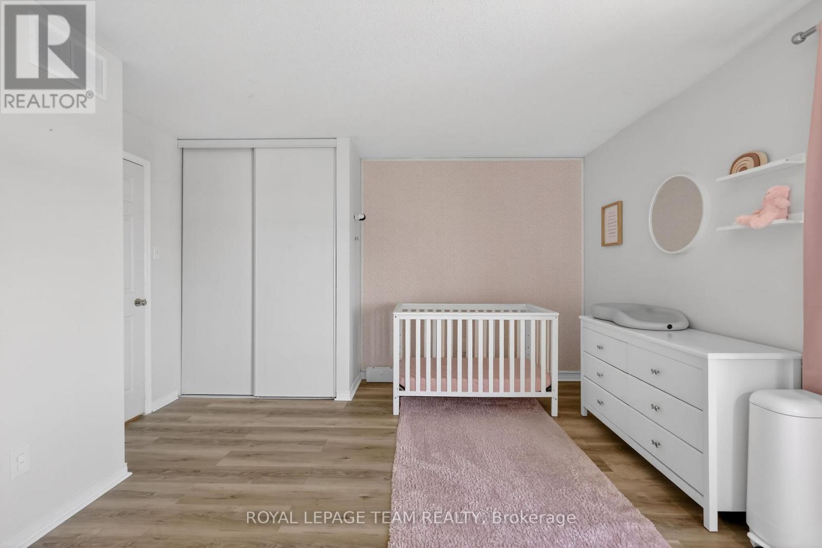 13 - 424 Hillsboro Private