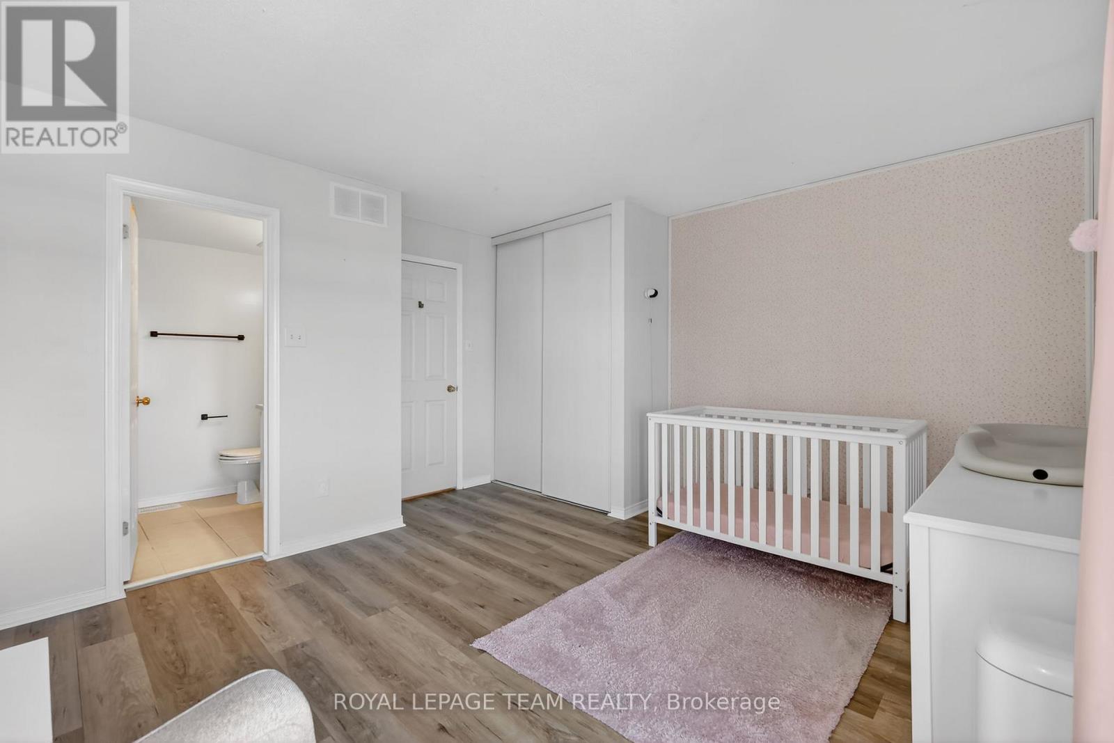 13 - 424 Hillsboro Private