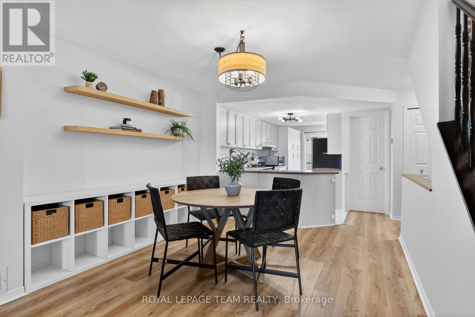 13 - 424 Hillsboro Private