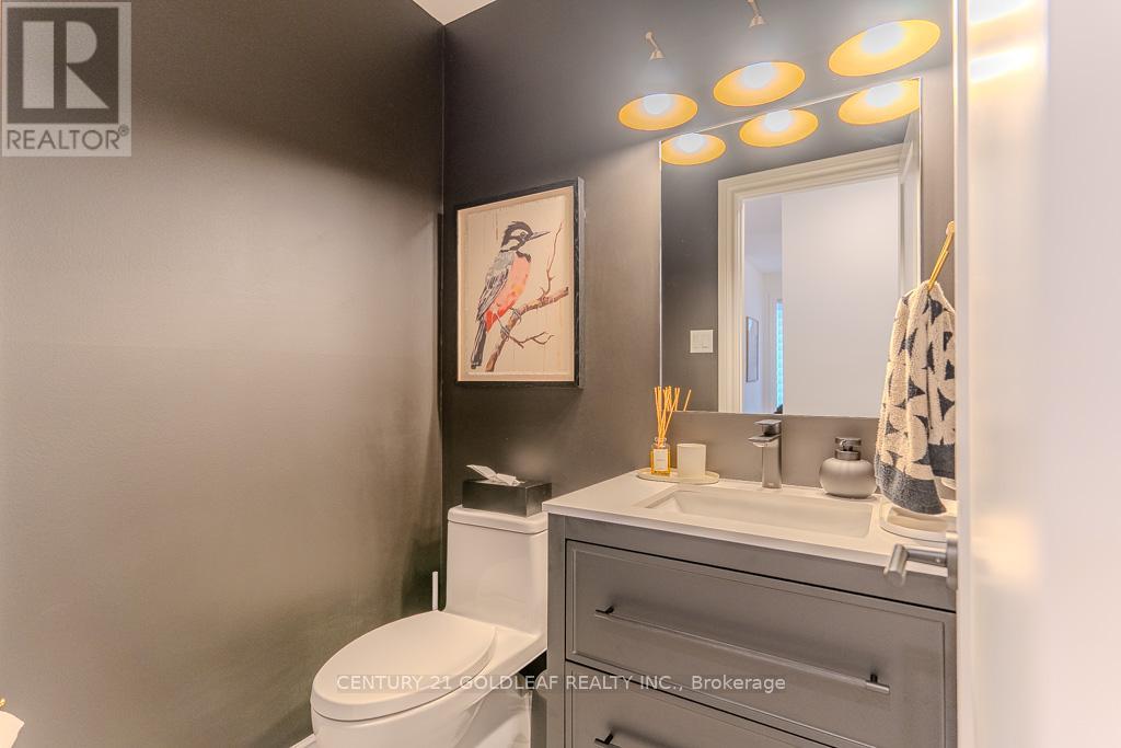 6 Pemberton Crescent