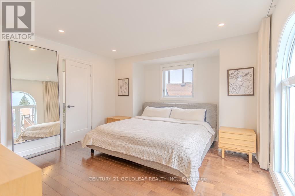 6 Pemberton Crescent