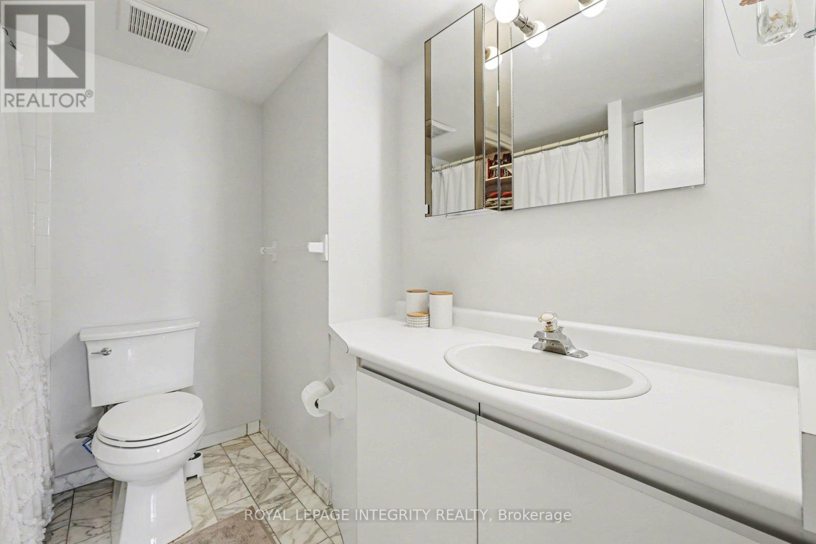 928 - 1025 Grenon Avenue