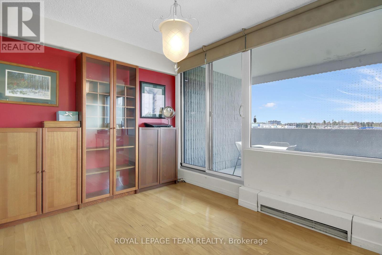 408 - 3360 Southgate Road