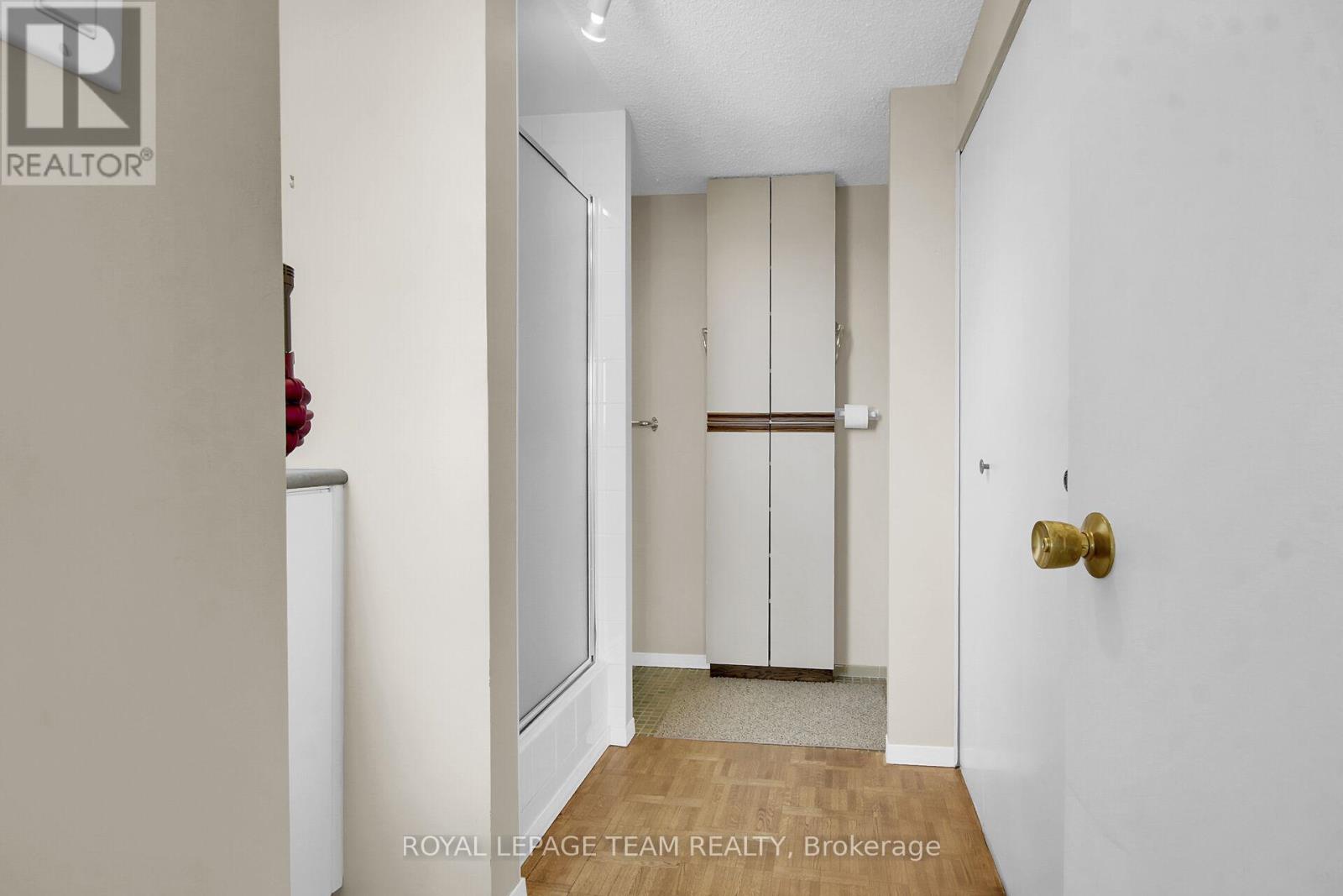 408 - 3360 Southgate Road