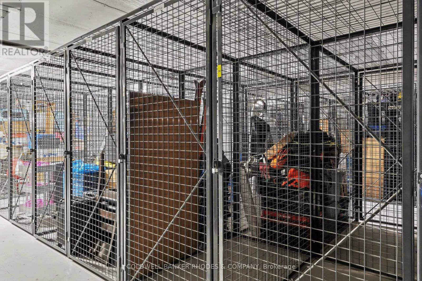 1809 - 242 Rideau Street