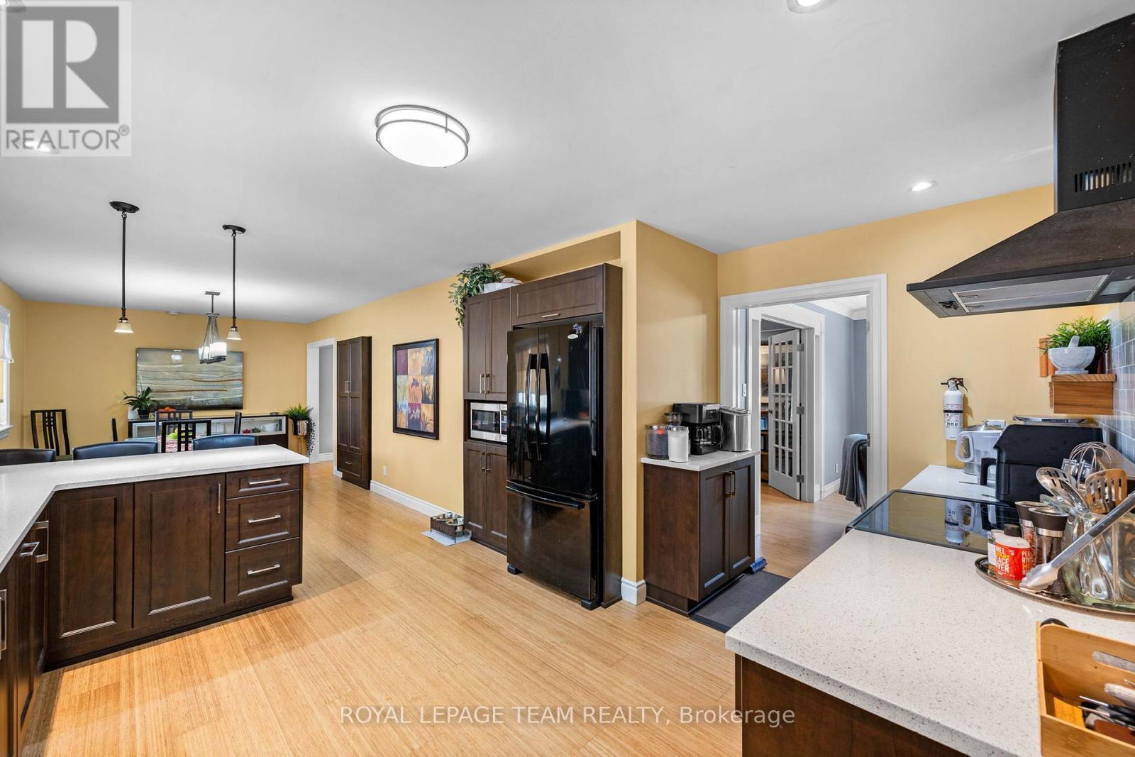 1986 Fairbanks Avenue