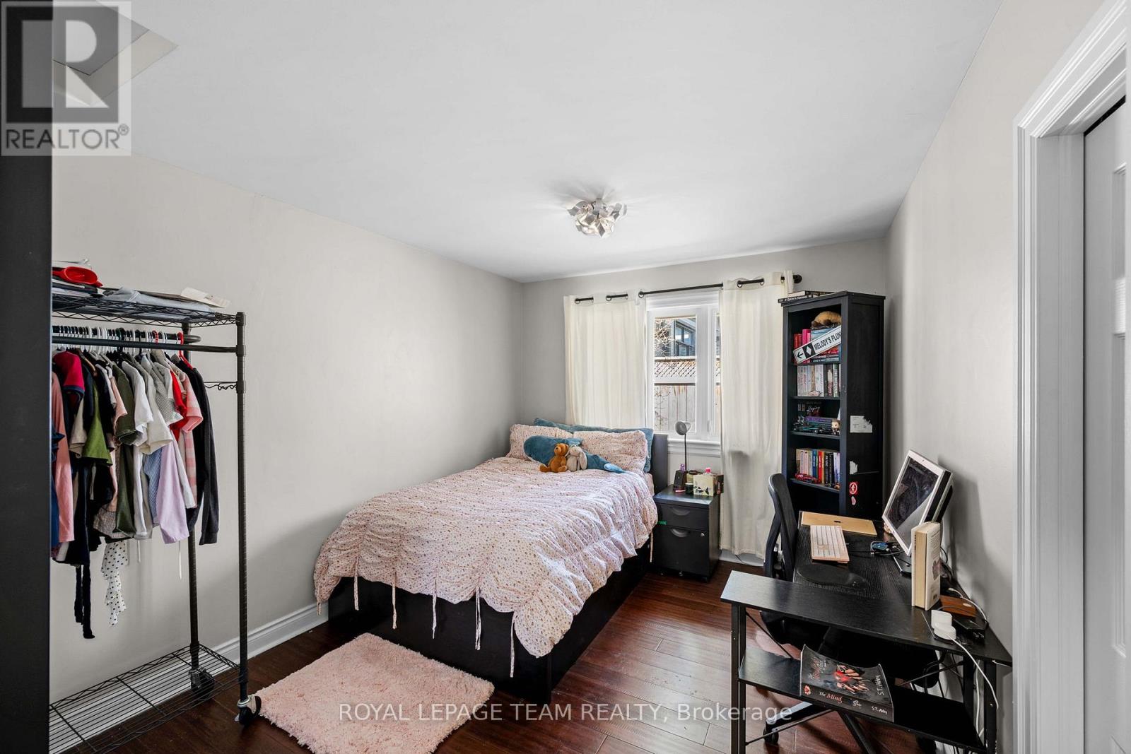 1986 Fairbanks Avenue