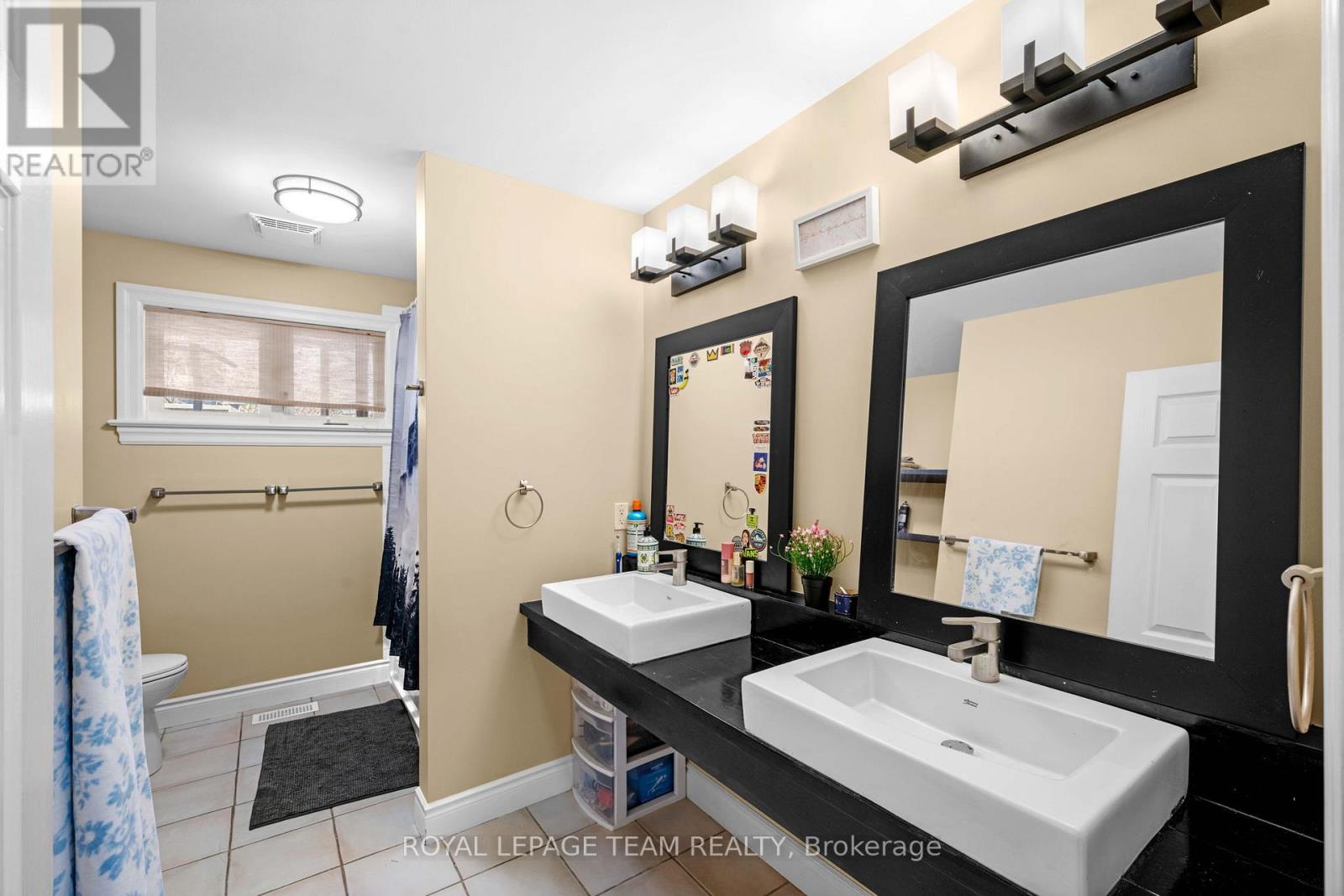 1986 Fairbanks Avenue