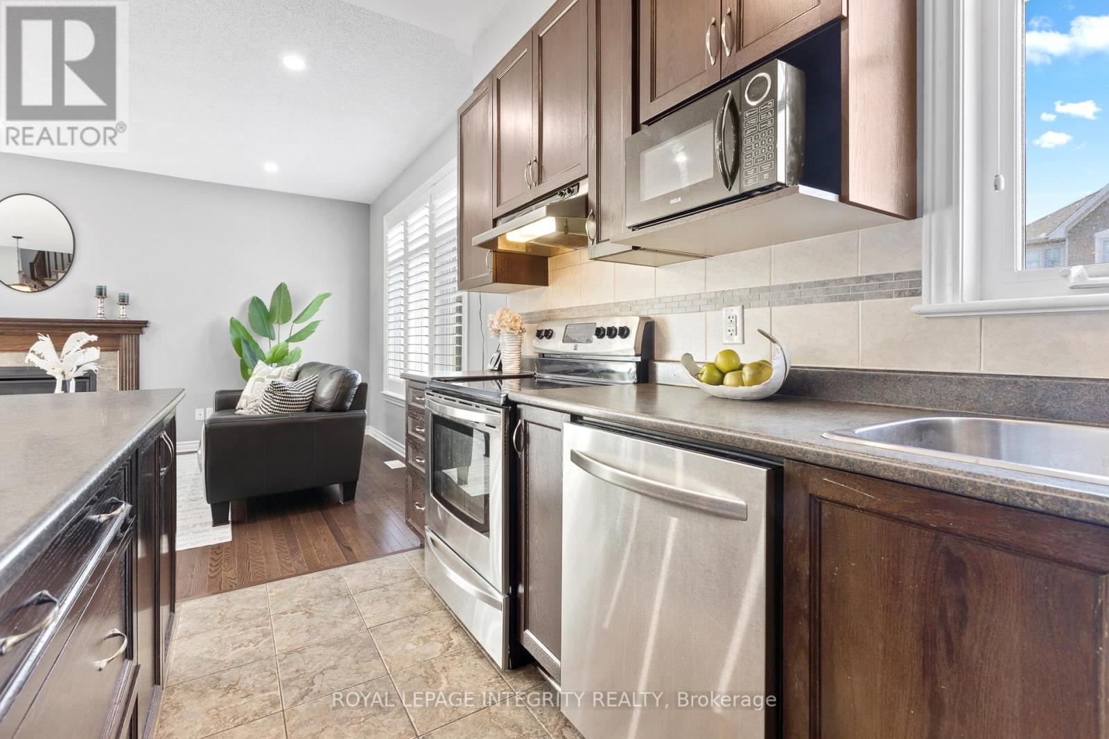 179 Flat Sedge Crescent