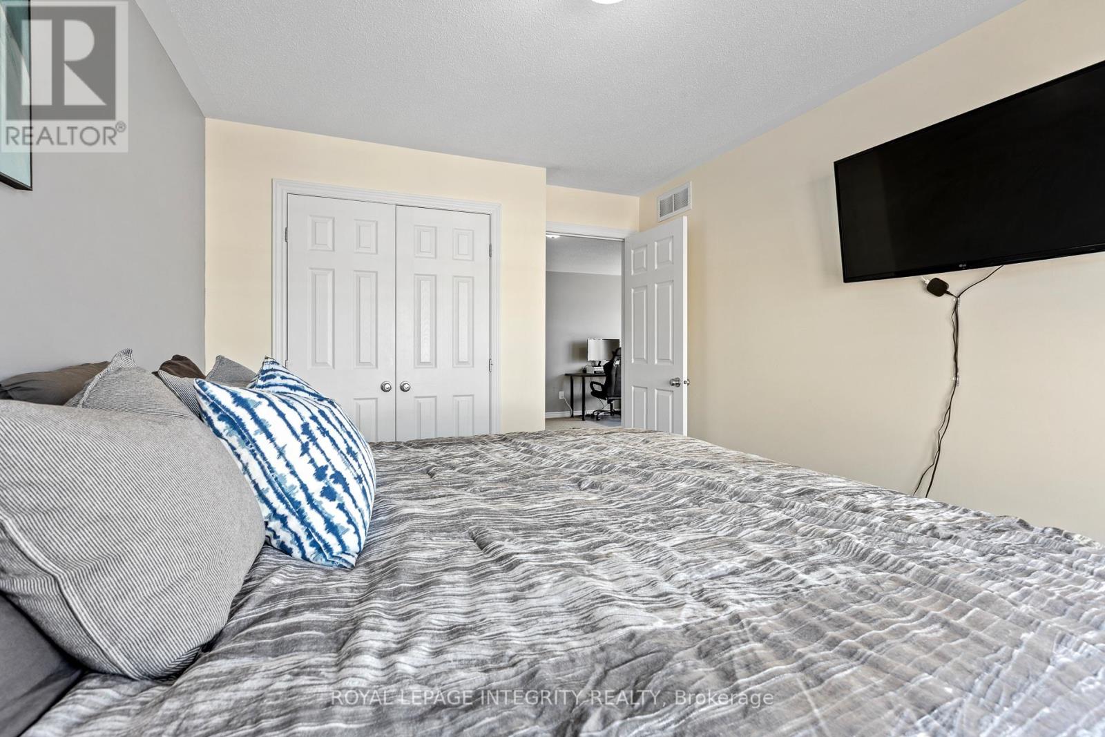 179 Flat Sedge Crescent