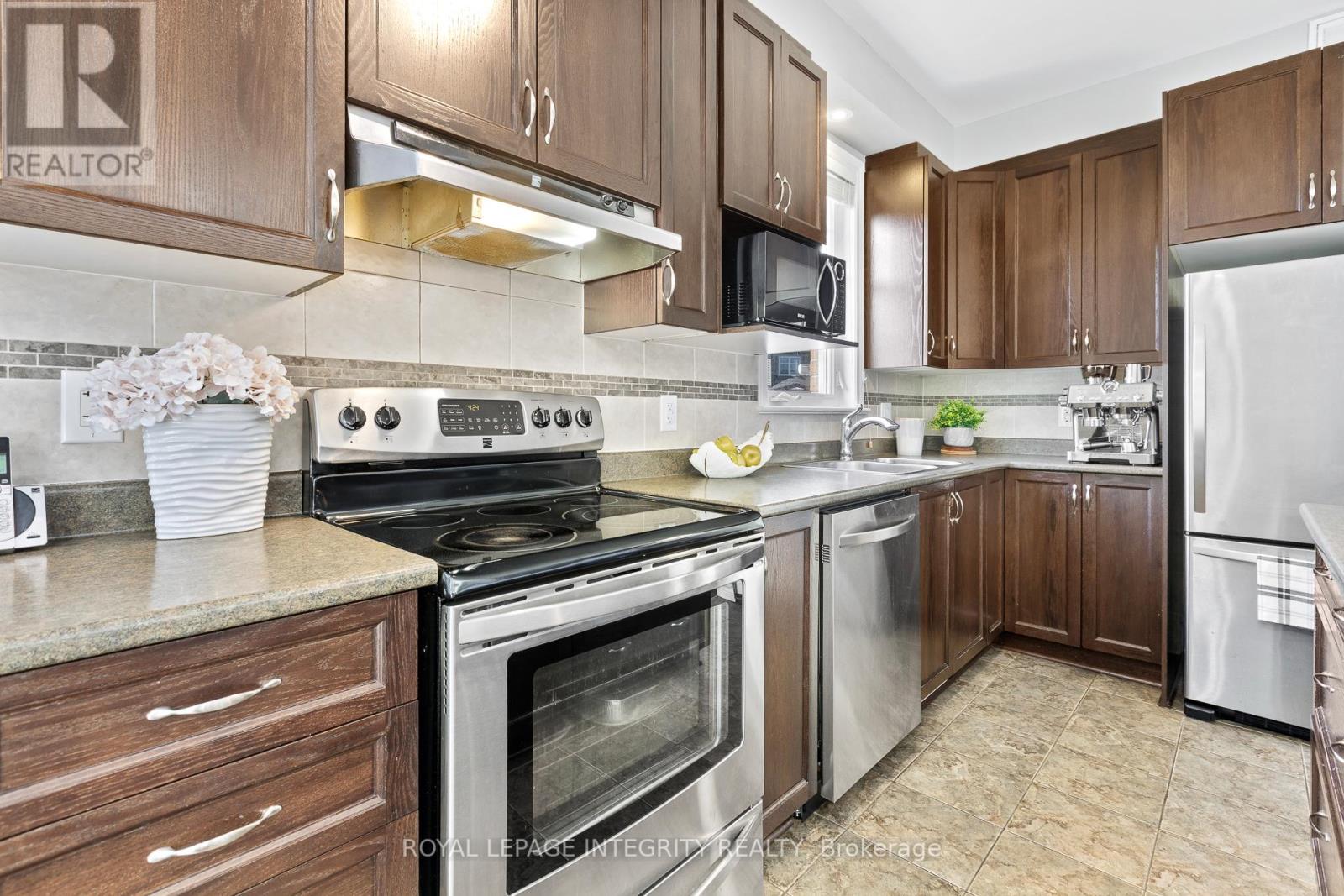 179 Flat Sedge Crescent