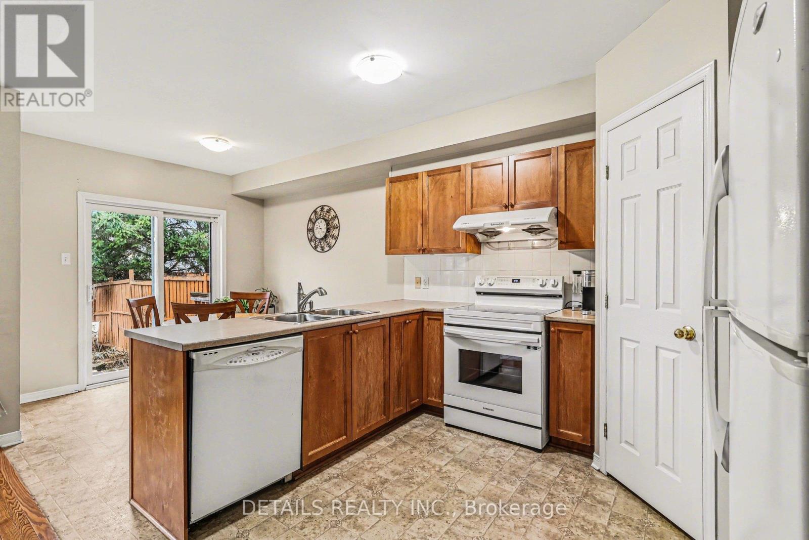 1109 Brasseur Crescent