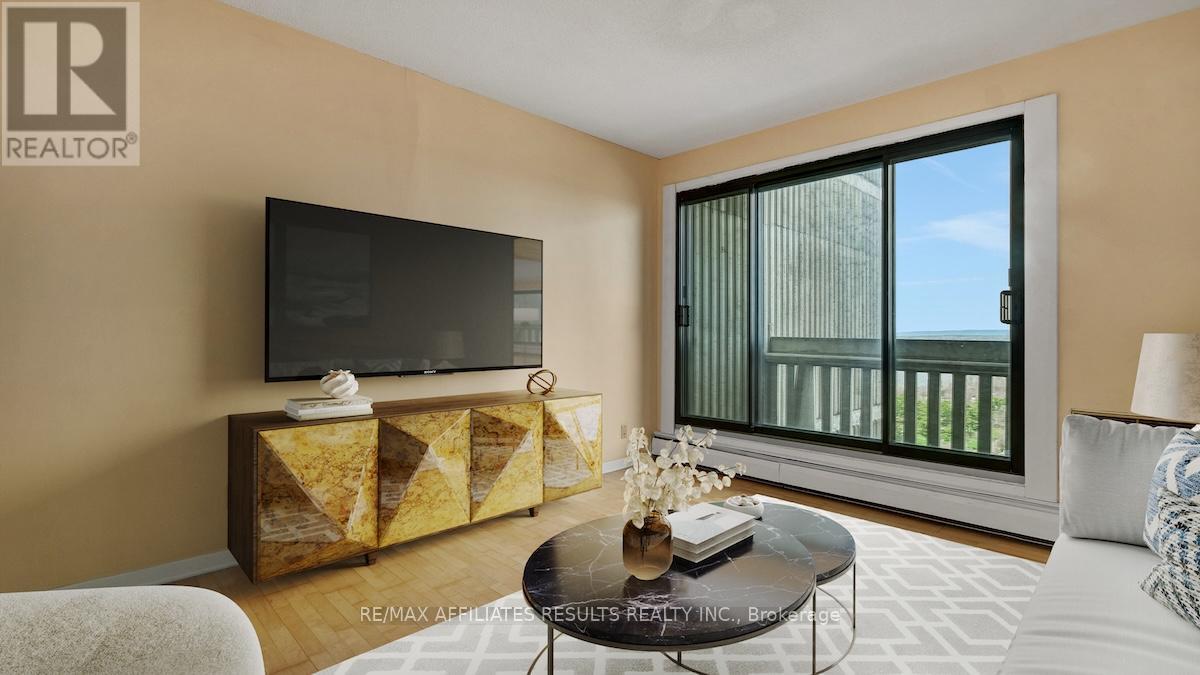 2110 - 415 Greenview Avenue