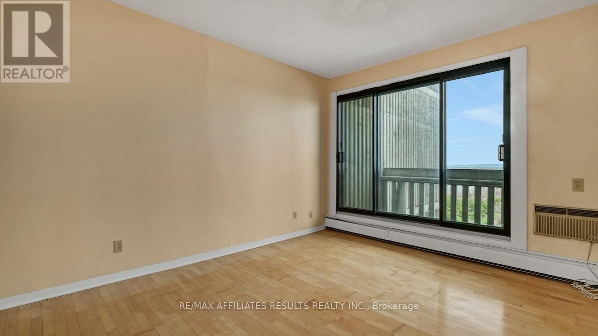 2110 - 415 Greenview Avenue