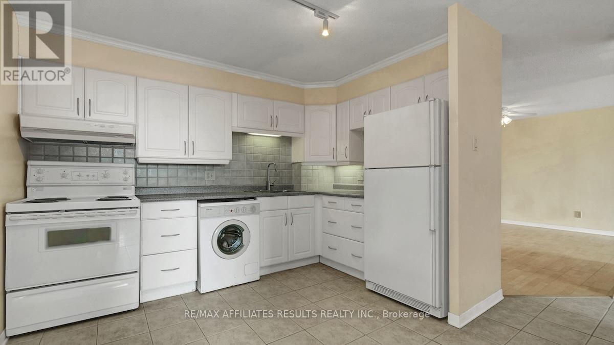 2110 - 415 Greenview Avenue