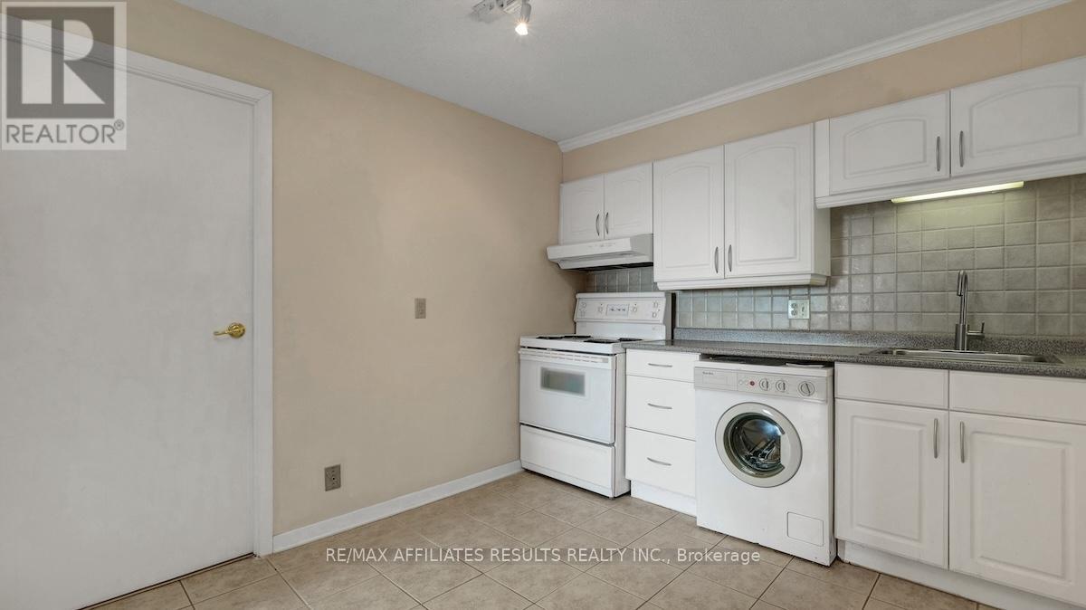 2110 - 415 Greenview Avenue