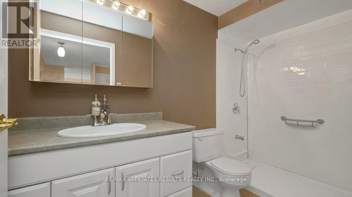 2110 - 415 Greenview Avenue