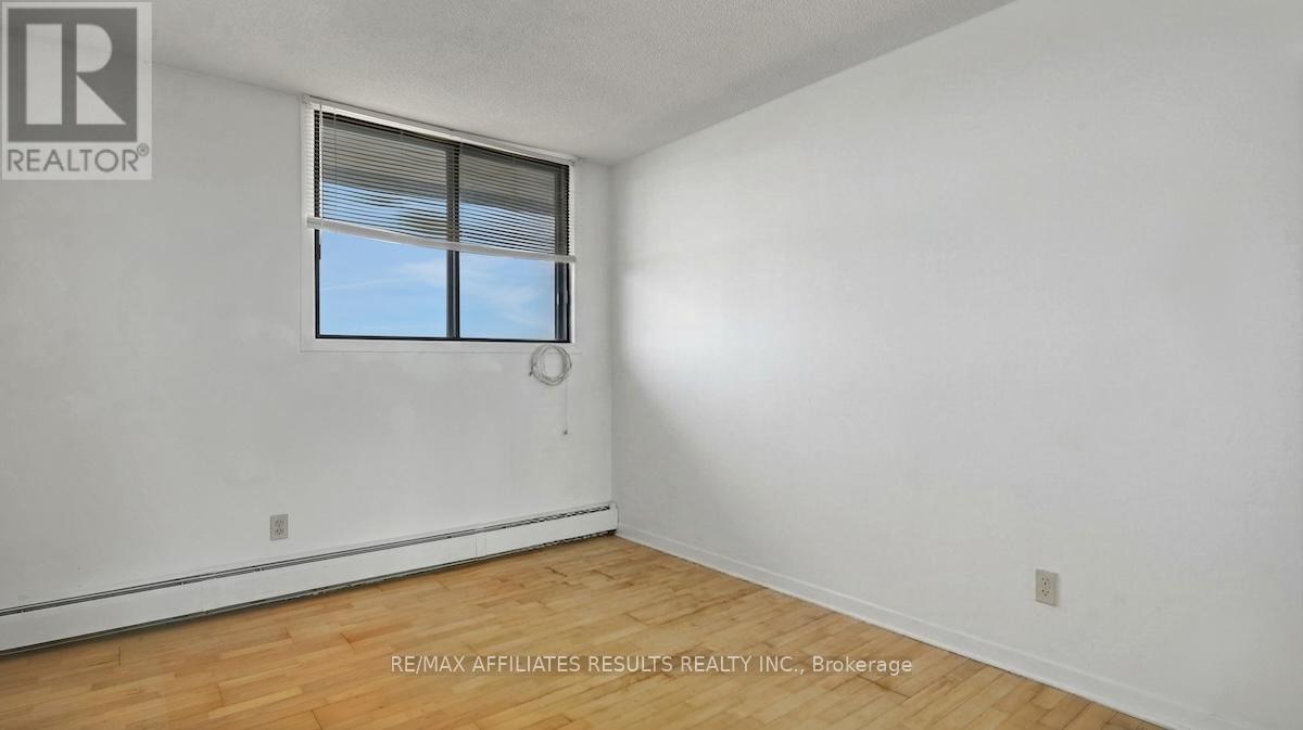 2110 - 415 Greenview Avenue