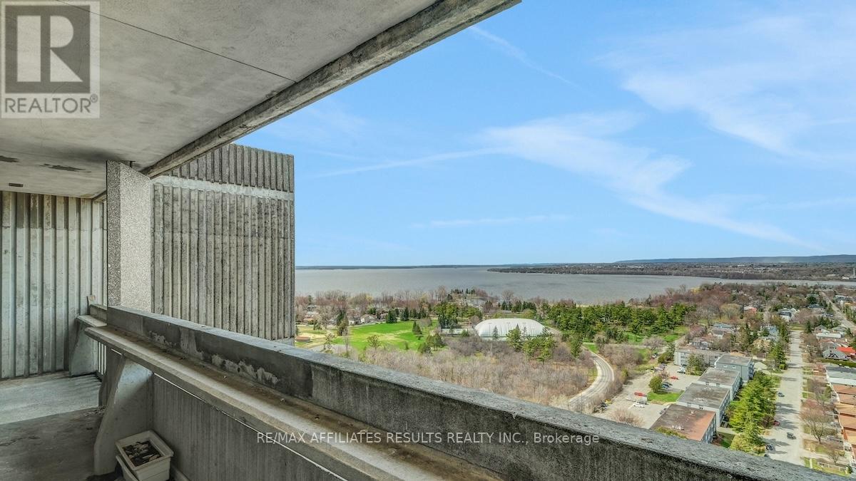 2110 - 415 Greenview Avenue