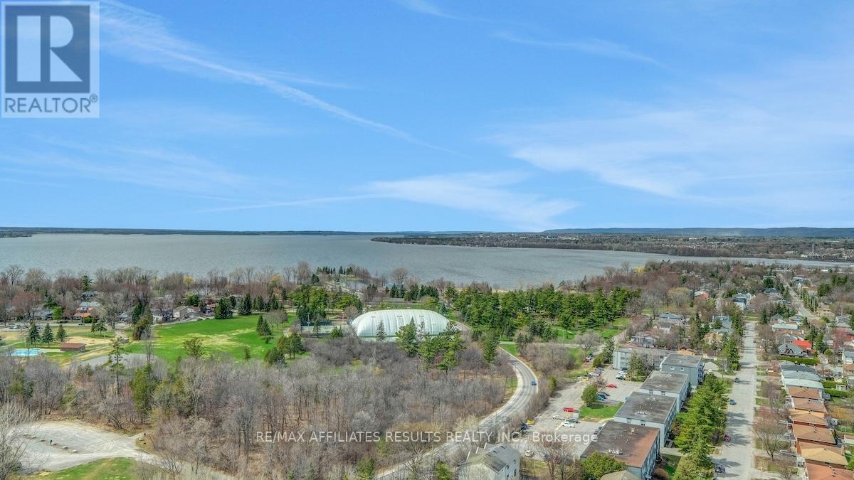 2110 - 415 Greenview Avenue