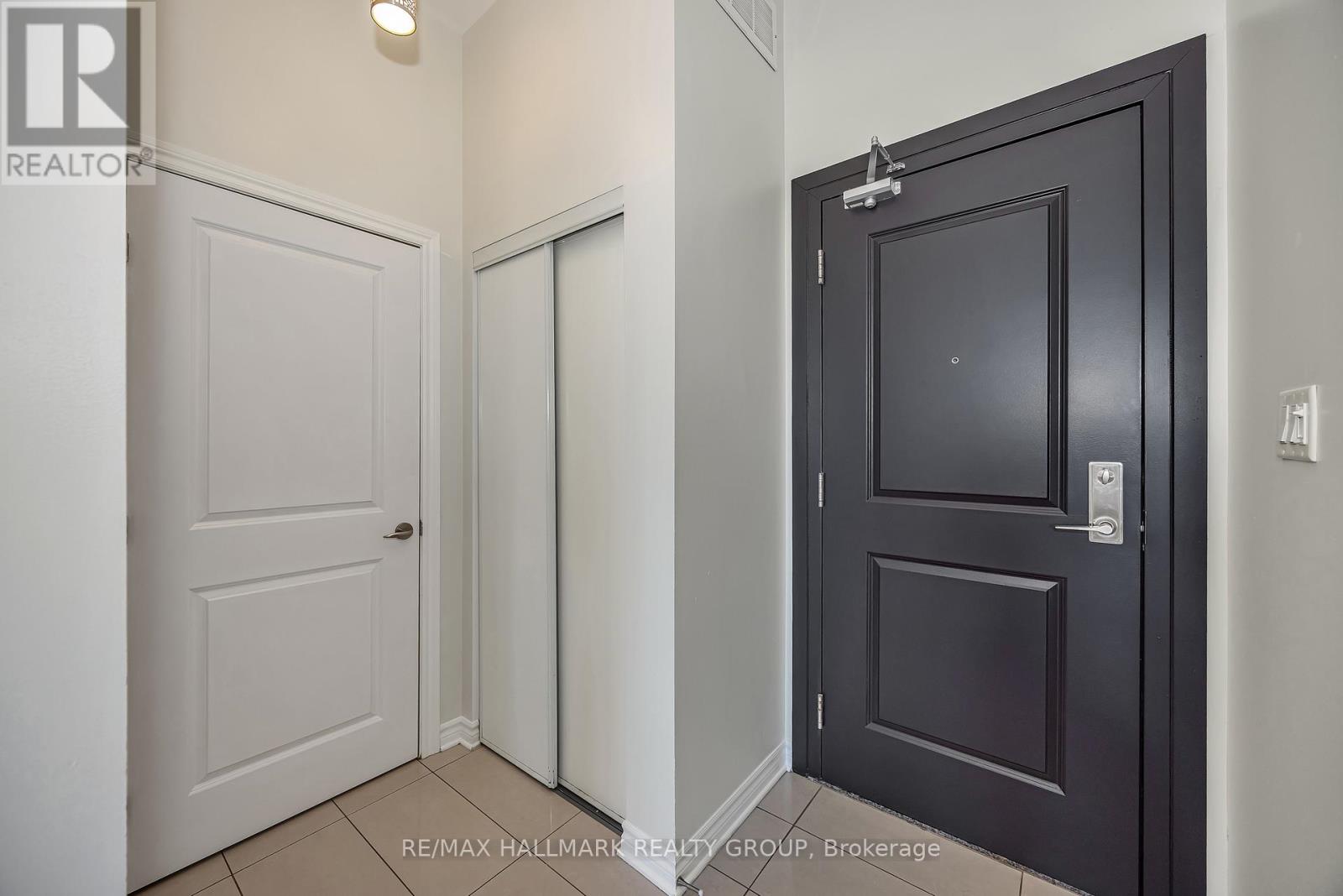 310 - 682 Churchill Avenue